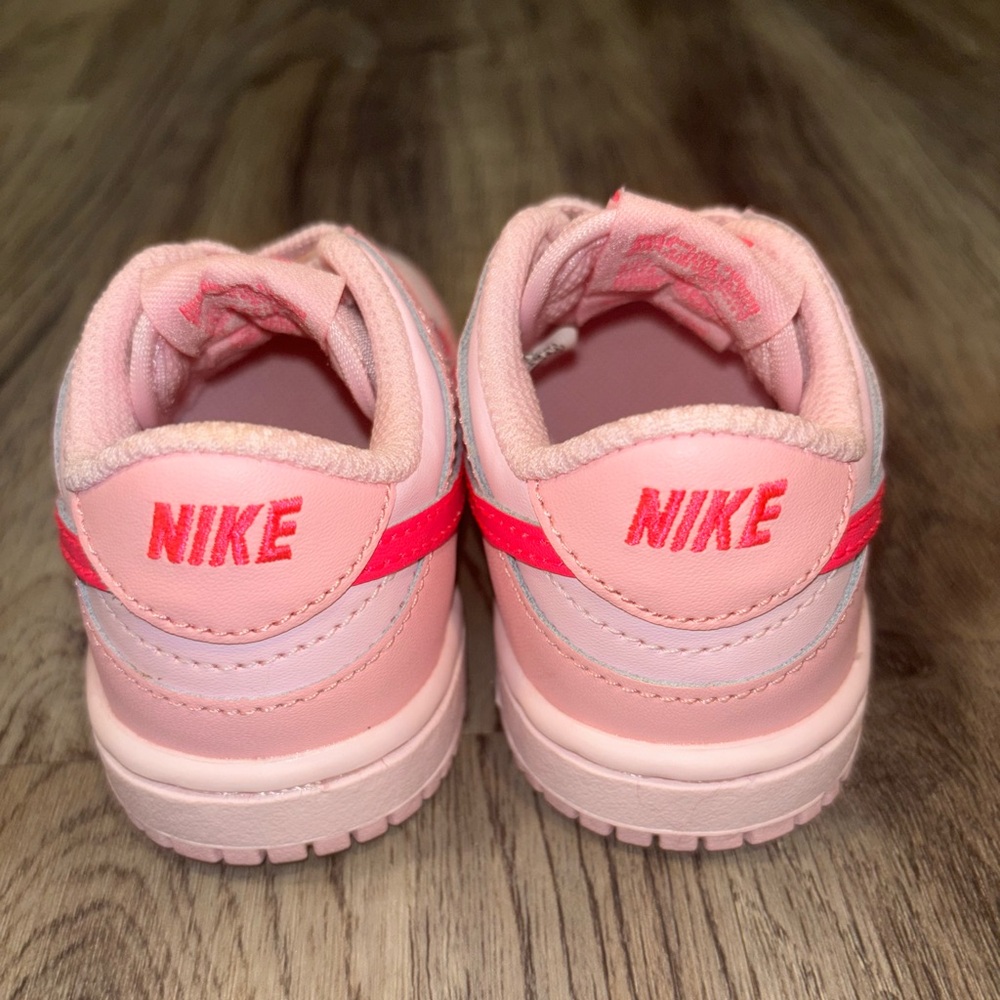 USED Baby Girl Dunks - Picture 3 of 6
